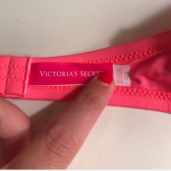 Victoria's Secret Pink Bikini - Picture 4 of 4